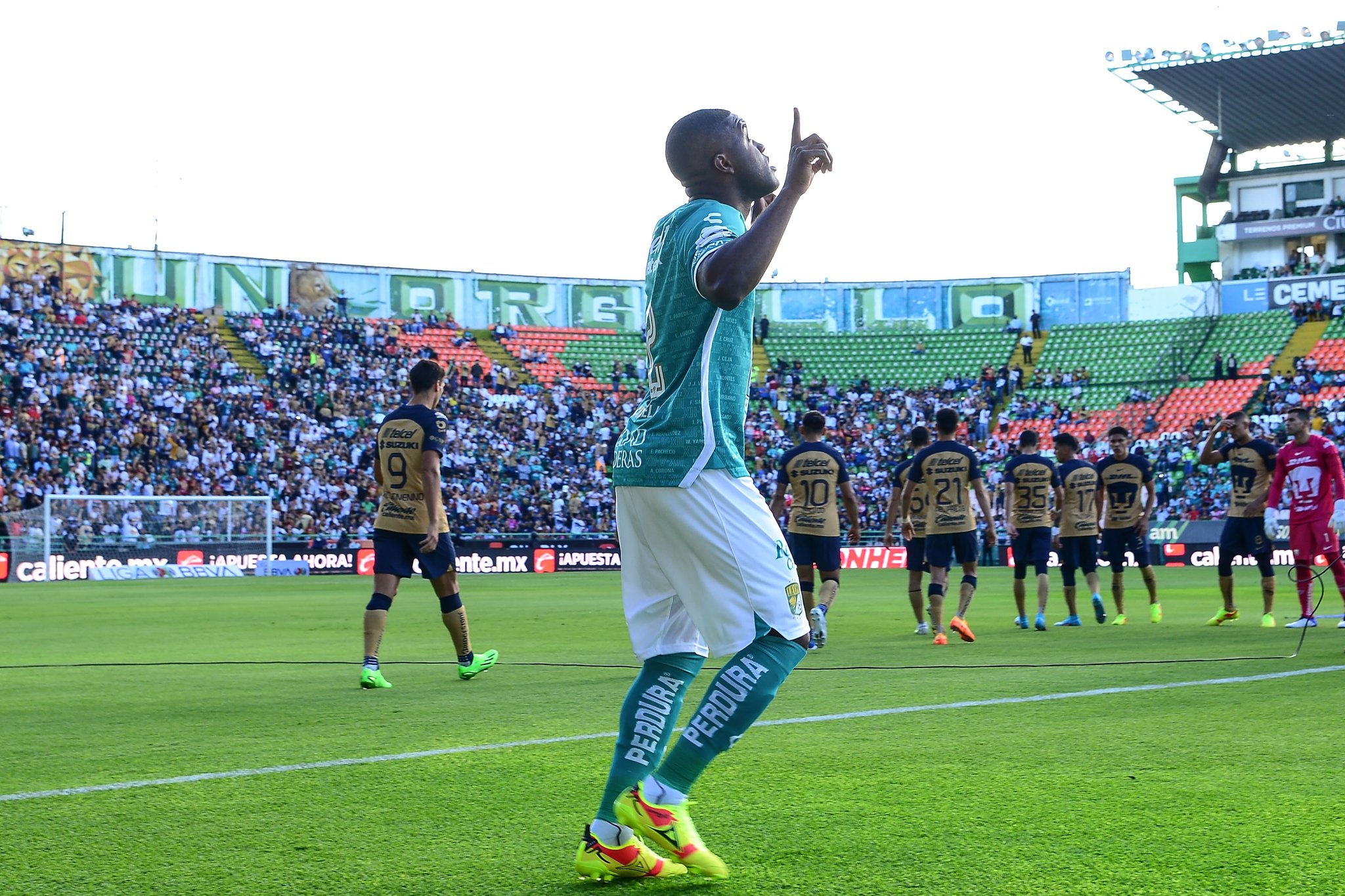 Director Deportivo del León desmiente el rumor del regreso de Joel Campbell al Saprissa post thumbnail image