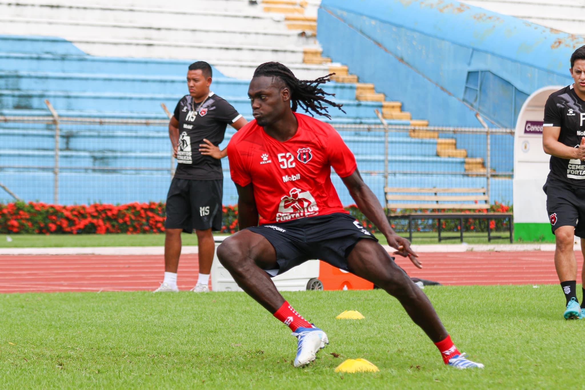 Alajuelense se medirá esta noche al Real España en Honduras (7:00 pm) post thumbnail image